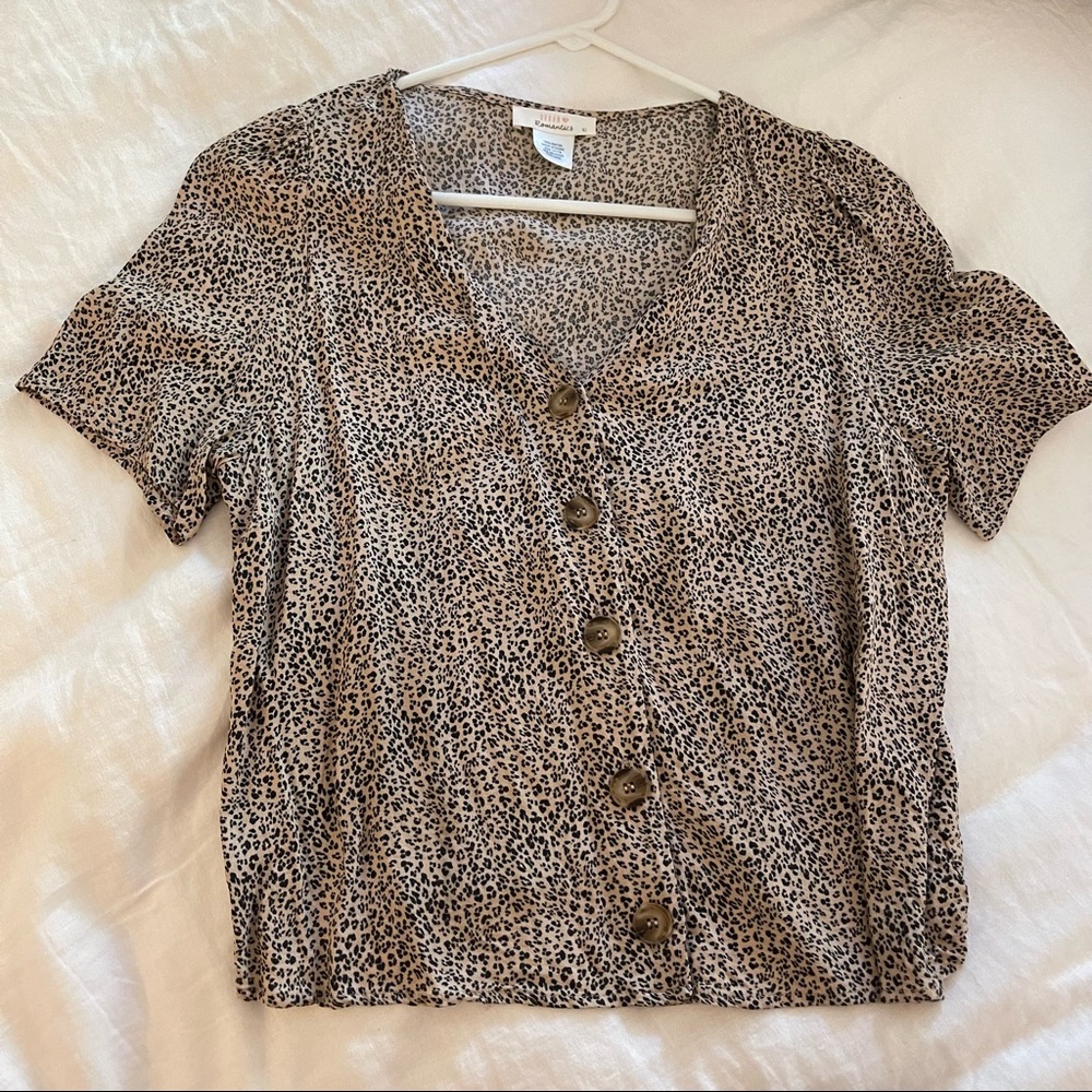 Leaped button shirt